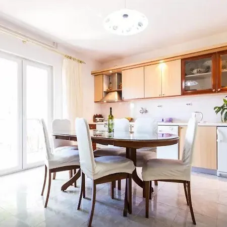 Apartment Sonnige In Mit Privatem Parkplatz *